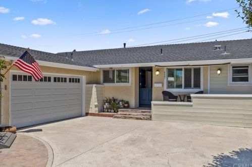 5081 Skylark Dr, Huntington Beach, CA 92649-1423