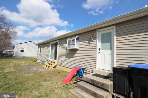 215 Ryans Run, Boothwyn PA  19060-2451 exterior