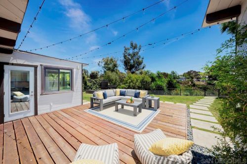 4946 Mountain View Dr, San Diego, CA 92116-1726