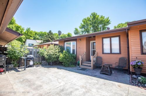 2213 4th Ave, Moorhead, MN 56560-3207