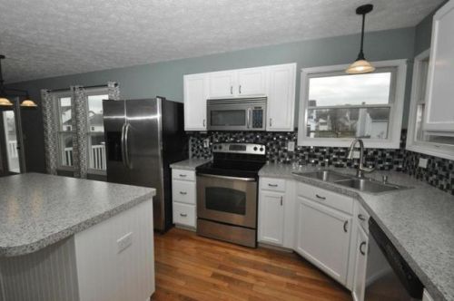 131 Winesap St, Pataskala, OH 43062-9671