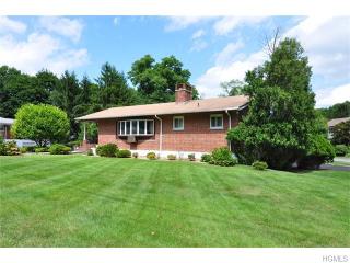 9 Augustine Ave, Ardsley, NY 10502-2202