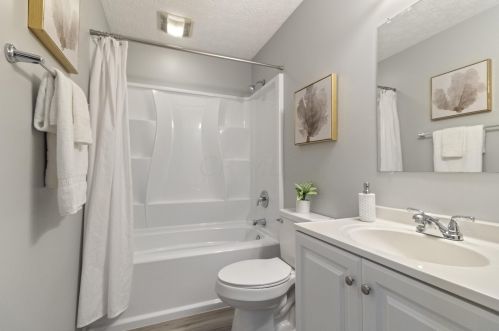 10 Westland Way, Delaware OH  43015-2223 exterior