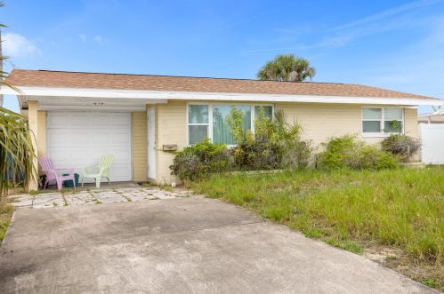 35 Azalea Dr, Ormond Beach FL  32176-3507 exterior