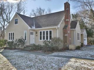 48 Jesse Lee Dr, Bridgeport, CT 06612-1840