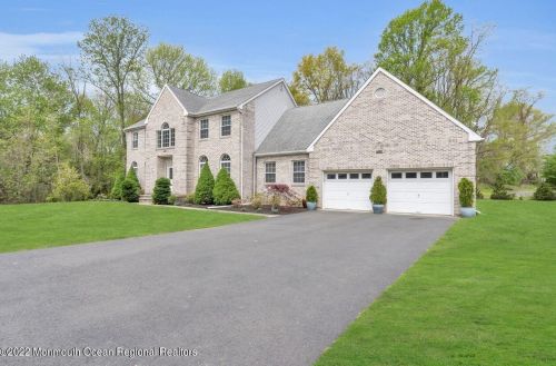 2 Tess Ct, Tinton Falls, NJ 07724-1430