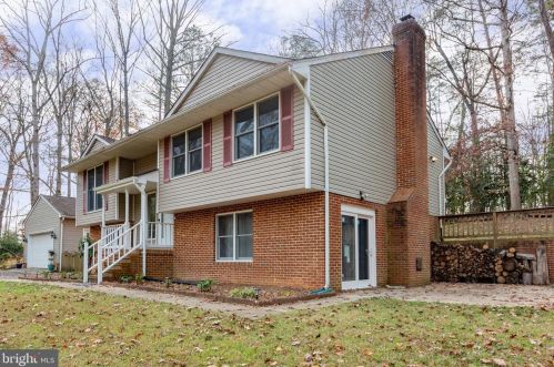 12513 Wilderness Park Dr, Spotsylvania, VA 22551-8112