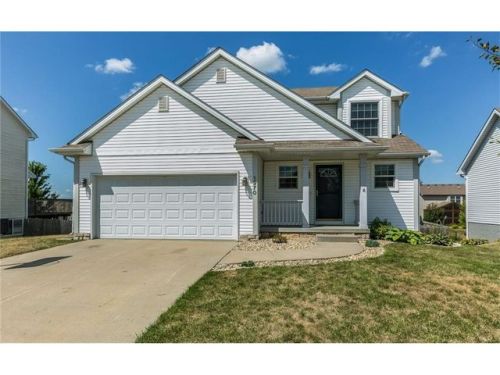 1970 Greentree Dr, Waukee, IA 50263-8636