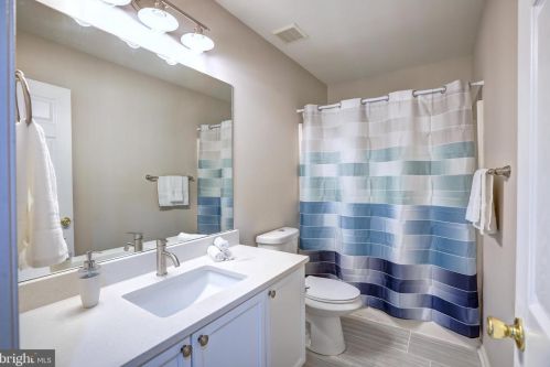 152 General Stonewall Jackson Blvd, Harpers Ferry WV  25425-3018 exterior