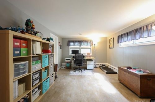 48 Lee Ave, Wallingford CT  06492-3610 exterior