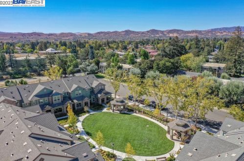 1728 Catalina Ct, Livermore CA  94550-6413 exterior