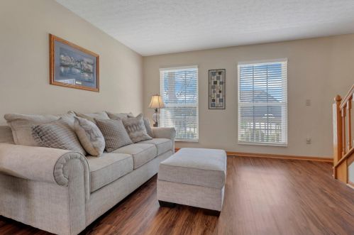3090 Longridge Way, Darbydale OH  43123-9772 exterior