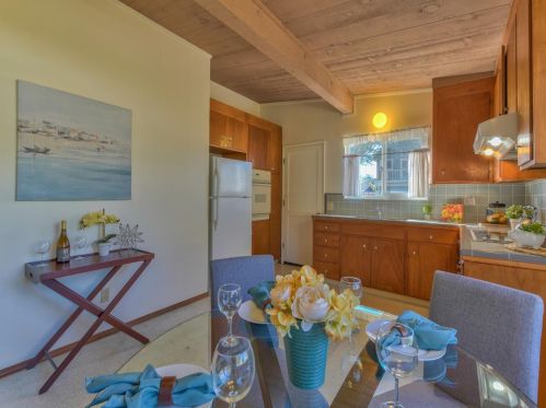 417 Locust St, Del Monte Park CA  93950-3924 exterior