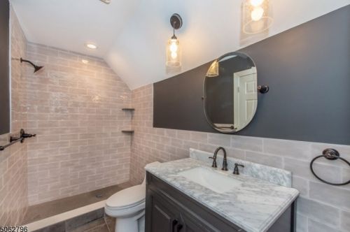 57 Van Pelt Pl, Little Falls NJ  07424-1087 exterior