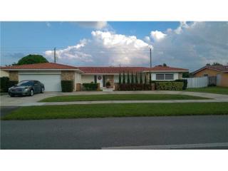 415 Rainbow Dr, Hollywood, FL 33021-6711