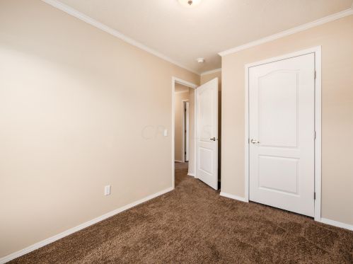 84 Riley Ave, London OH  43140-1519 exterior
