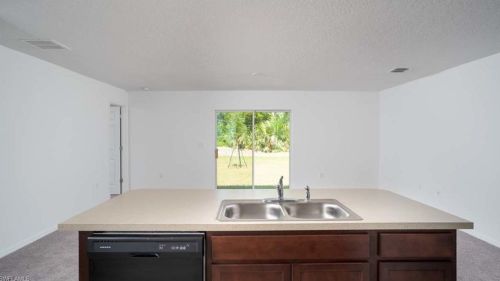 3721 3rd St, Lehigh Acres, FL 33936-0021