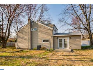 821 Crescent Ave, Runnemede, NJ 08078-1014