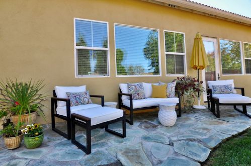 33770 Summit View Pl, Temecula CA  92592-5636 exterior