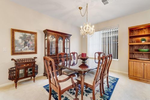 1409 Birdie Dr, Windsor CA  95492-8717 exterior