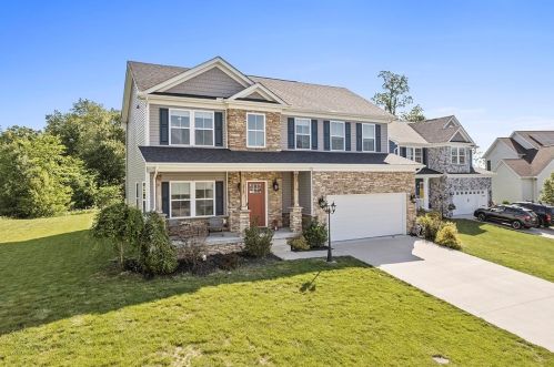 215 Lochinver Dr, Moon Twp, PA 15108-9631
