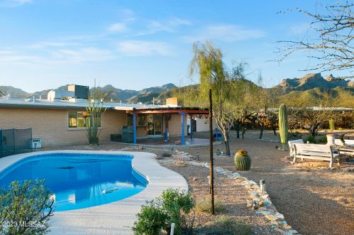 4880 Calle Tobosa, Tucson, AZ 85749-9322