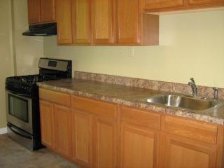 64 Oakwood Ave, Troy NY  12180-1626 exterior
