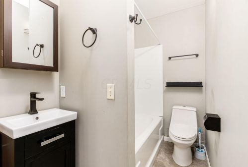 545 5th St, Marysville OH  43040-1286 exterior