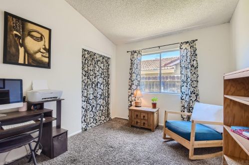 27153 Rainbow Creek Dr, Temecula CA  92591-4512 exterior