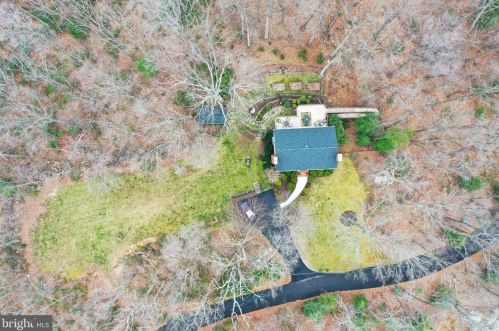 5550 Wide Oak Ct, Woodbridge VA  22192-6036 exterior