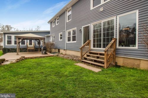 10329 Gordon Rd, Spotsylvania VA  22553-3725 exterior