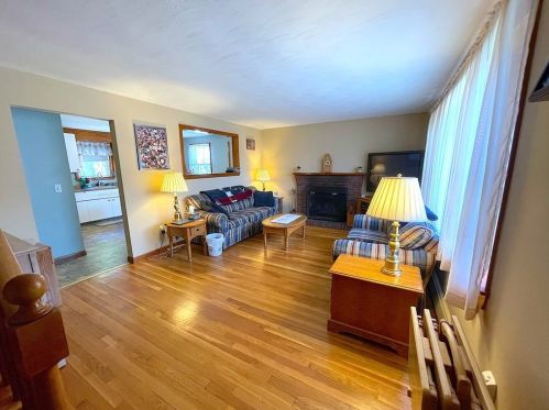 16 Mill St, Stoughton, MA 02072-1425