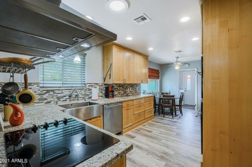 10815 El Capitan Cir, Sun City, AZ 85351-2104