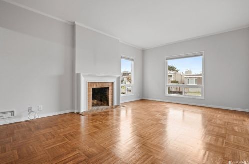 116 Wilshire Ave, Daly City, CA 94015-1054