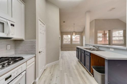 9124 Norman Dr, Plano TX  75025-5084 exterior