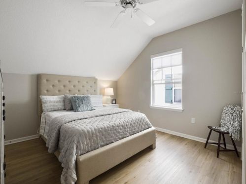 1070 Nash Dr, Kissimmee FL  34747-4319 exterior