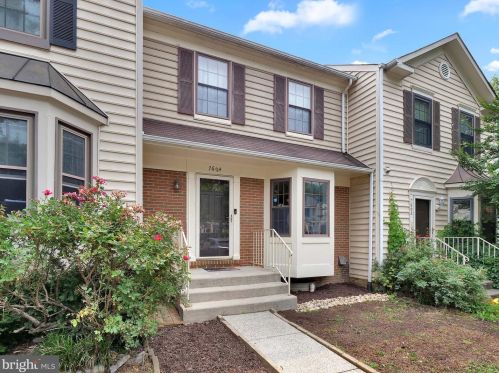 7604 Southern Oak Dr, Springfield, VA 22153-3579