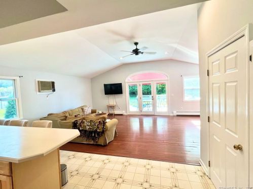 8 Sherman Ave, Bridgeport CT  06611-2335 exterior