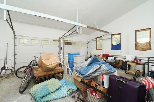 195 Franklin Rd, Oakdale NY  11769-2243 exterior