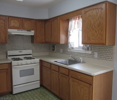 49 11th Ave, Paterson NJ  07506-1108 exterior