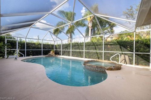 816 Chapel Ave, Lehigh Acres, FL 33971-6544