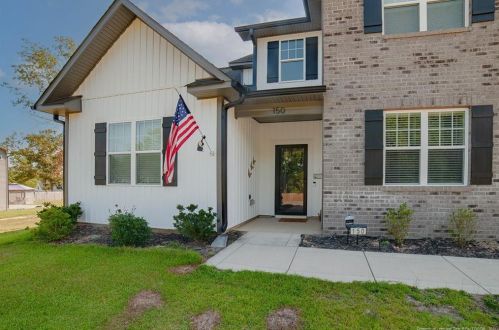 150 Summerlin Dr, Sanford, NC 27332-2293