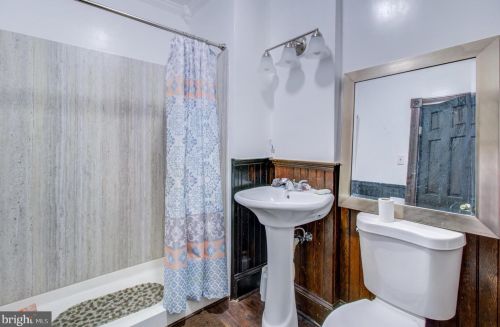 14 Morris Ave, Trenton NJ 08611-1131 exterior