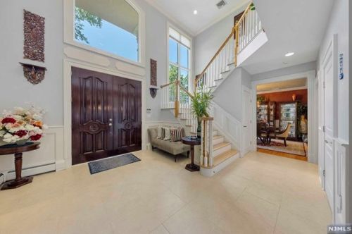 17 Maplewood Rd, Closter, NJ 07624-3212