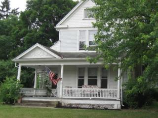 3282 Old Salem Rd, Dayton, OH 45415-1229