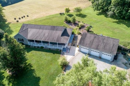 210 Mohr Rd, Fairdale, PA 15320-2698