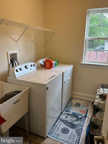 921 Virginia Ave, West Deptford NJ  08096-5319 exterior