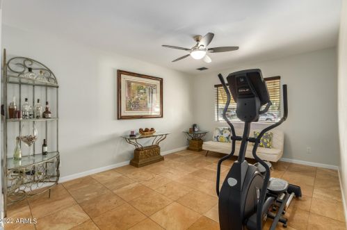 4426 El Caminito Dr, Glendale AZ 85302-6025 exterior