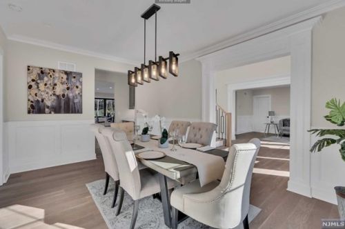 39 Pinehill Dr, Upper Saddle River NJ  07458-1927 exterior