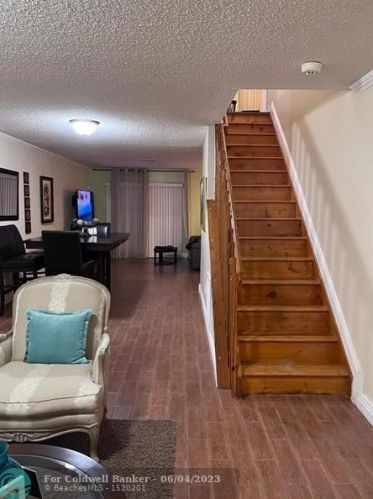 8466 23rd Ct, Hollywood, FL 33025-5124